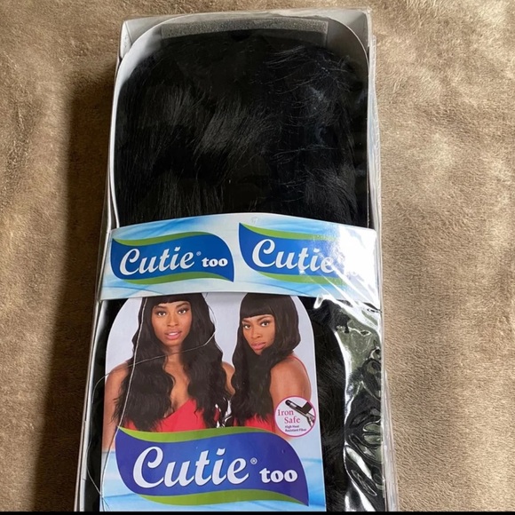 Beautiful Wig Iron Safe Hair 1b - Picture 2 of 8